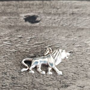 Majestic Silver Lion Brooch